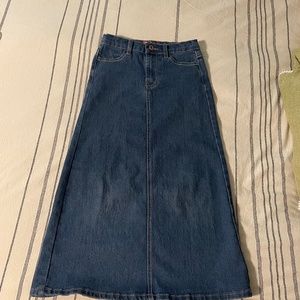 Girls size 8/10 skirt